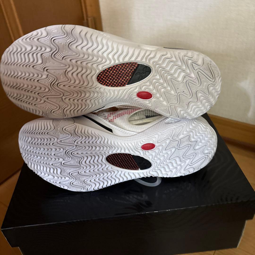 Li-NingのWay of Wade 808 III ULTRA V2