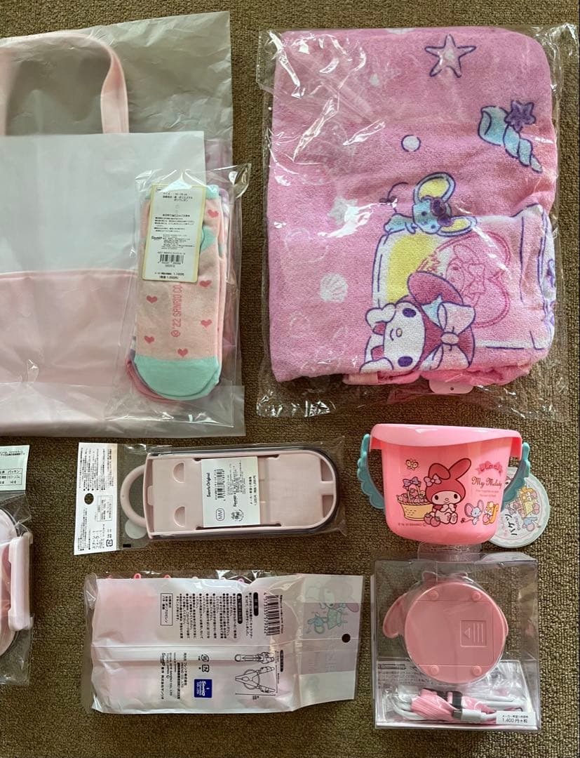 サンリオ マイメロディ ランチグッズ やプールグッズなどまとめ売り