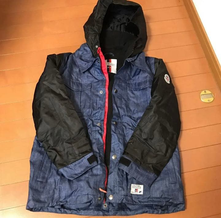 値下げ！スノーボード ウェア上下　キッズ　子ども　140〜150
