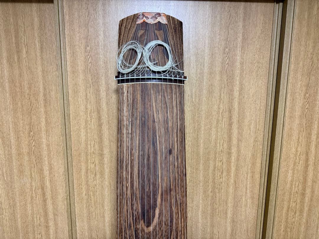 琴 箏 13弦 和琴 雲角装飾 蒔絵 くり甲風 和楽器 弦楽器 琴柱付き