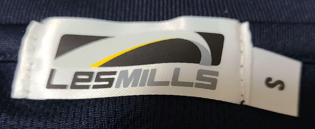 サイン入り　LESMILS(レスミルズ)トップス