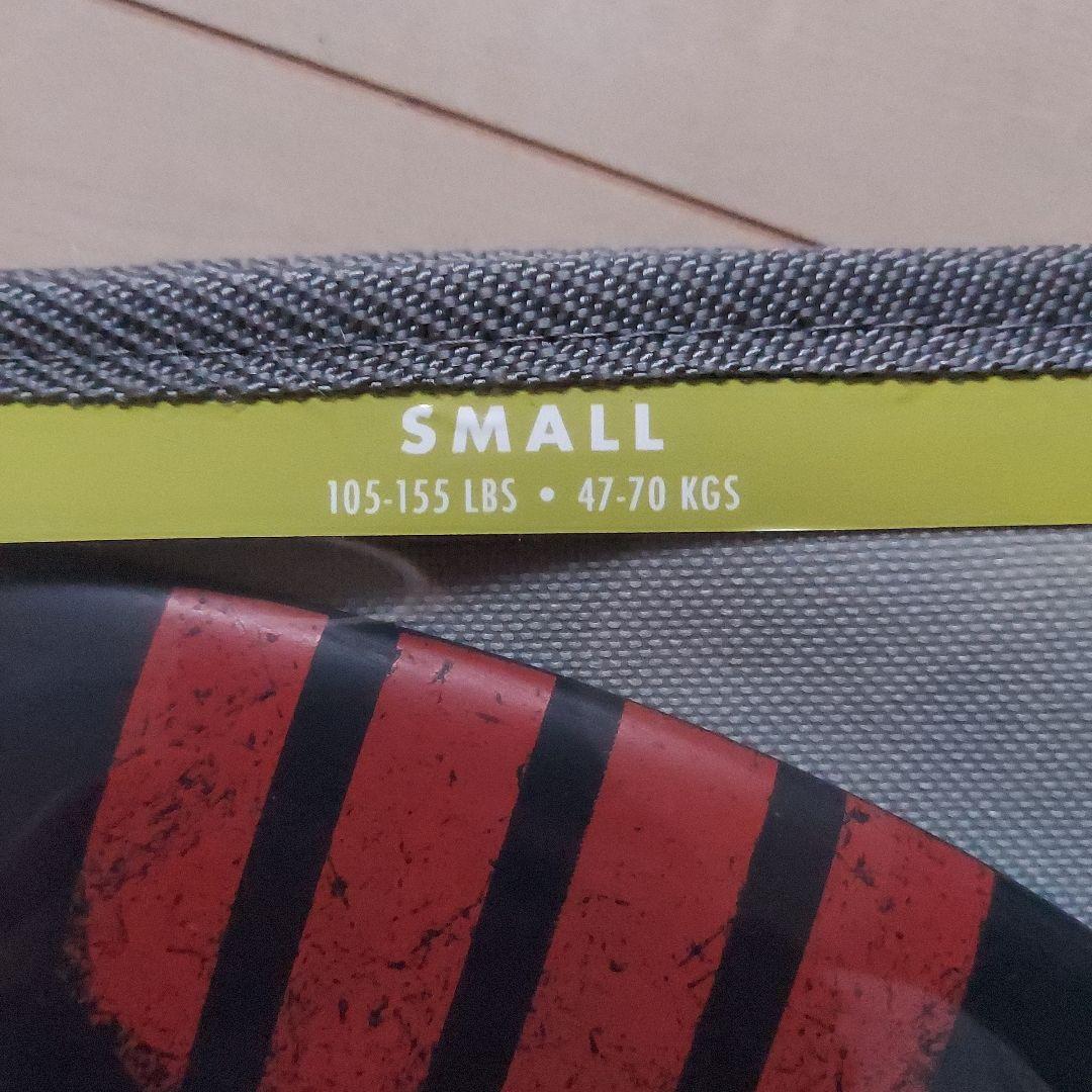 Futures Fin Alpha F4 Red　スモール