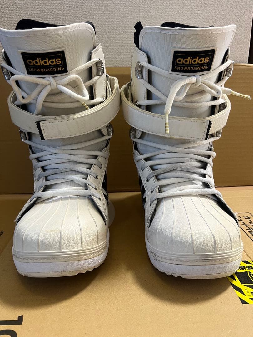 adidas スノーボードブーツ ホワイト/ブラック