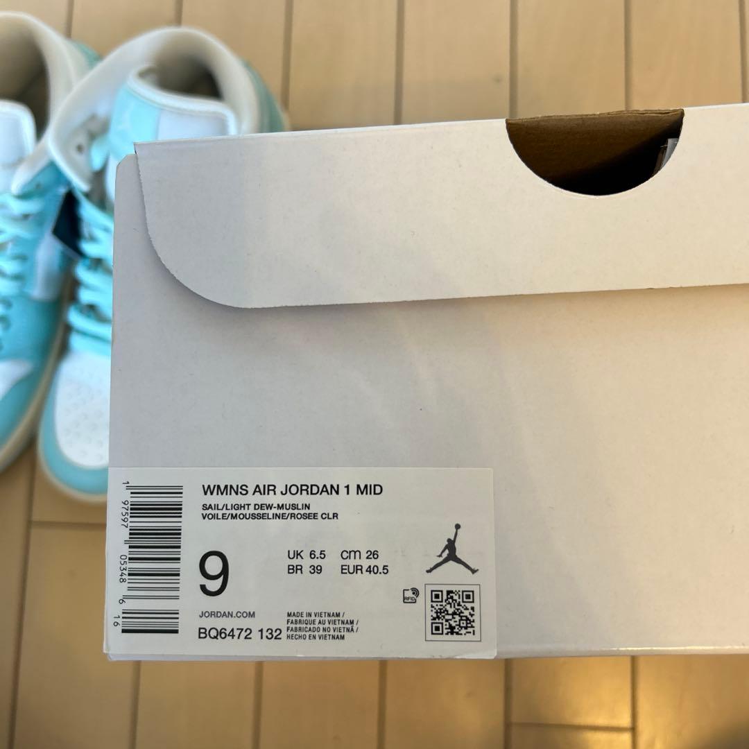 新品未使用品Air Jordan ミッドカット シューズ ミントグリーン