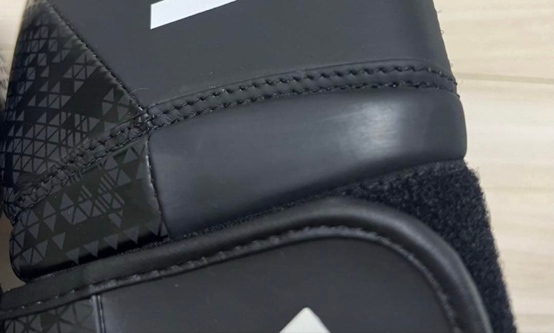 UBX × adidas ボクシンググローブ 収納ケース付き