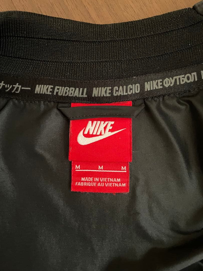 NIKEFC ウィンドブレーカー