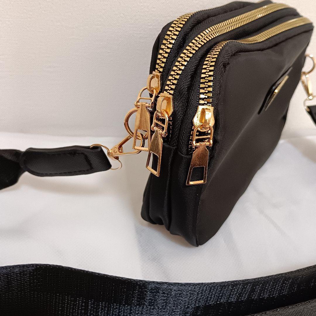 PRADA ショルダーバッグノベルティ