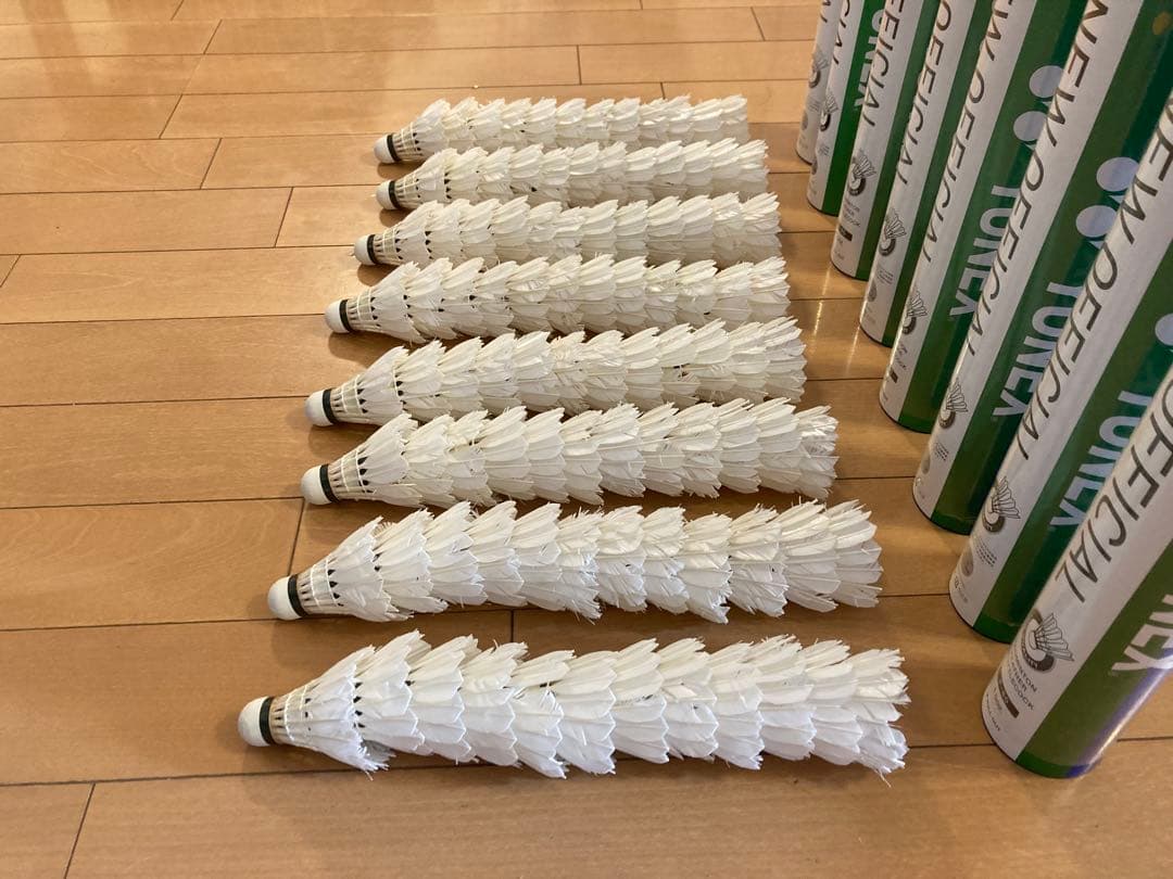 YONEX NEW OFFICIAL ニューオフィシャル　ノック用シャトル96個