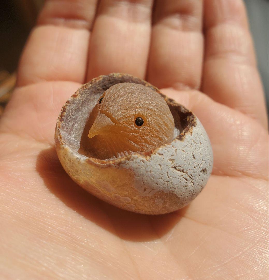 メノウの可愛い小鳥彫刻