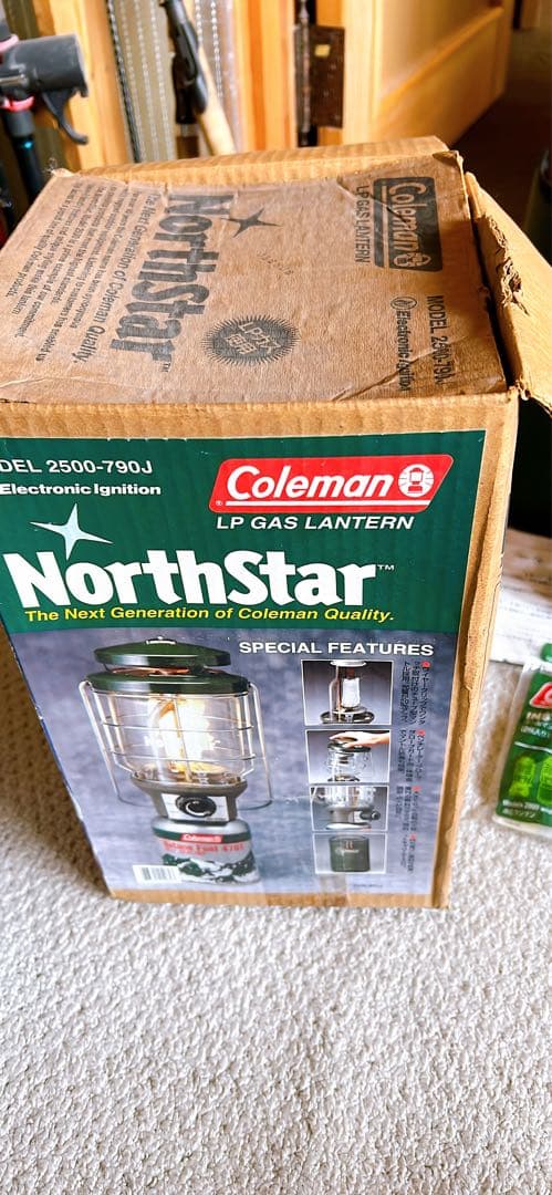 Colemanノーススター2500ガスランタン2500-790Jケースマントル付
