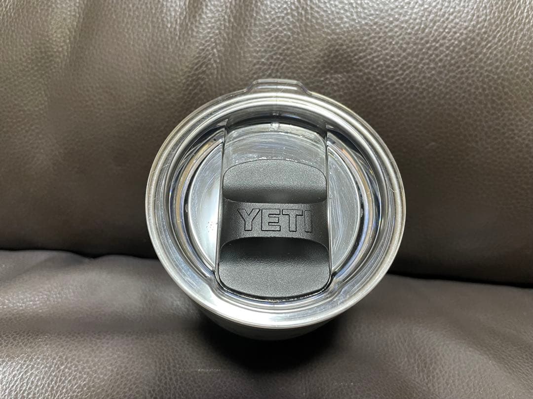 YETI イエティ ランブラー8oz 236ml 真空断熱タンブラー 蓋付き