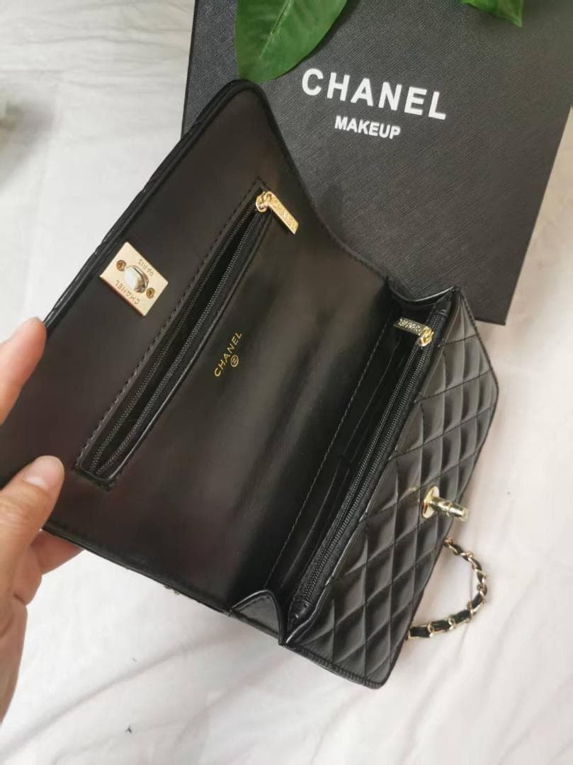 箱付 VIP ブラックレザー メイクアップポーチ