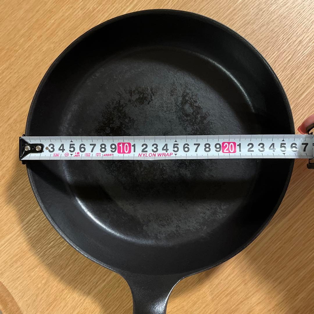 バーミキュラ　フライパン（ウォールナット）フタ付き　26cm