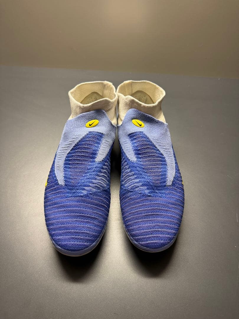 Nike サッカーシューズ ハイカット 青白
