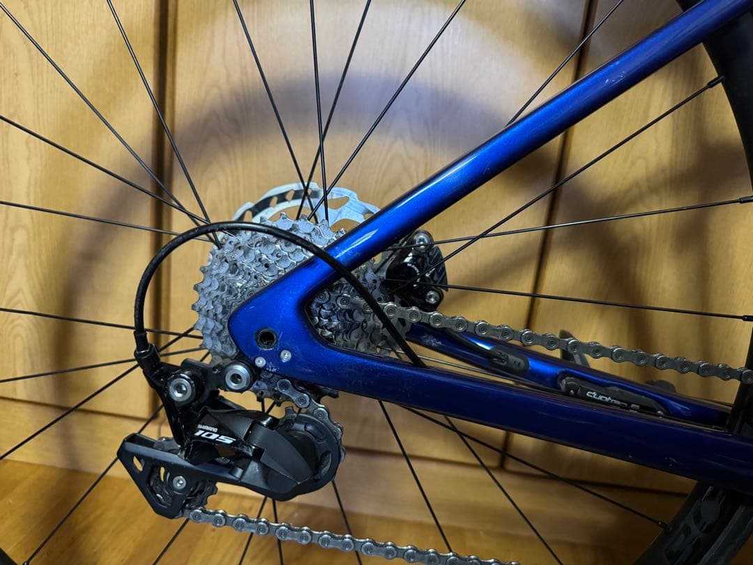 TREK EMONDA SL5 2023年
