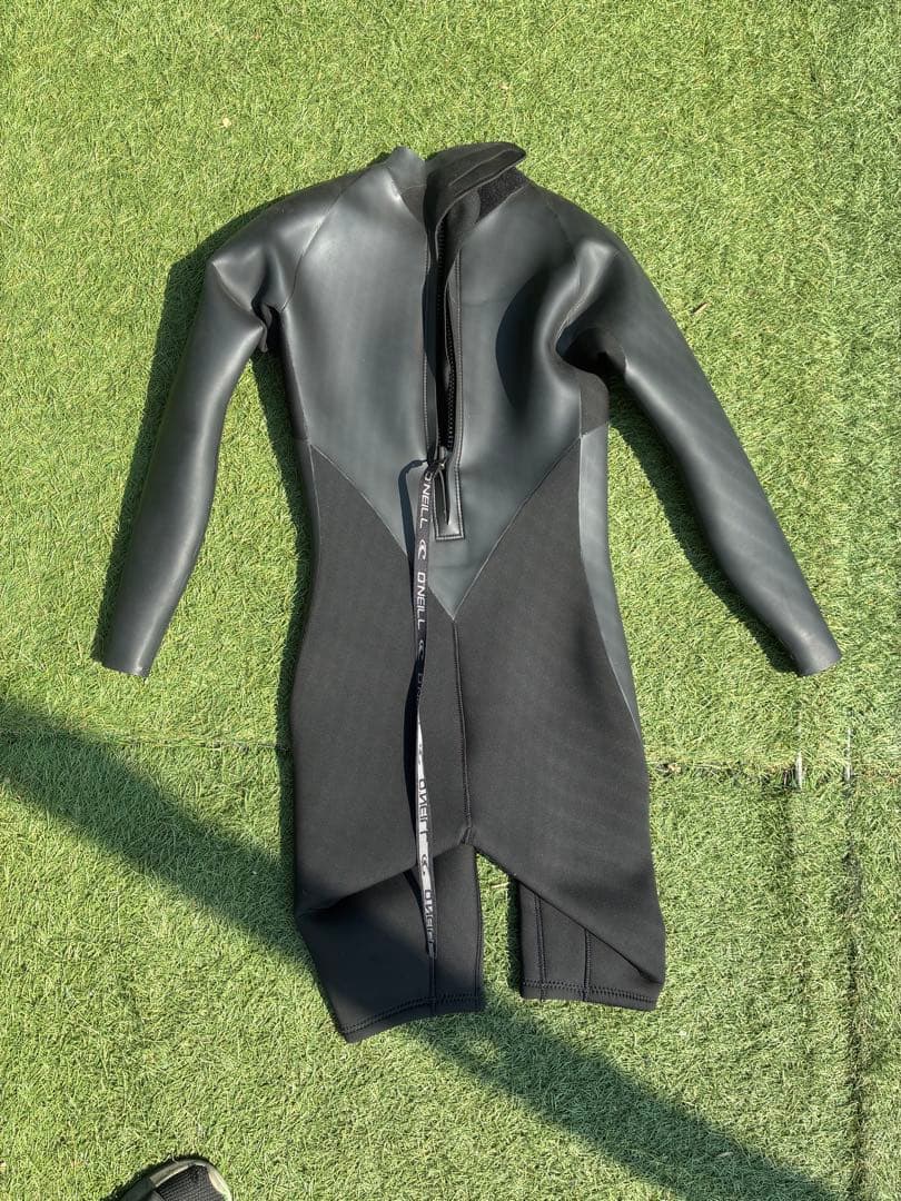 O'Neill ブラック ショートジョンロングスリーブ　3mm