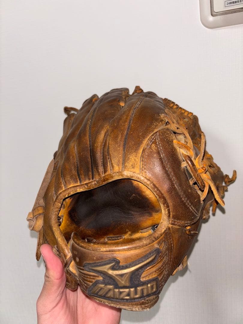 超美品‼️型抜群　ミズノ硬式外野手用グローブ