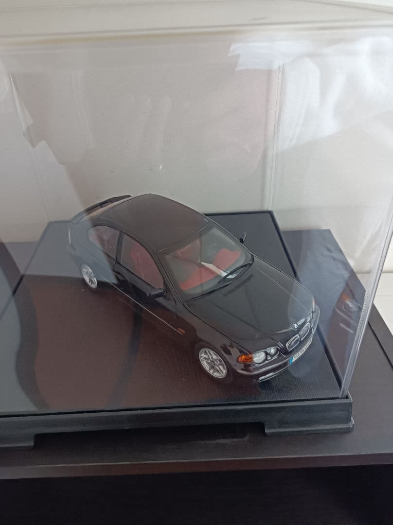 e46 325ti 1/18ミニカー