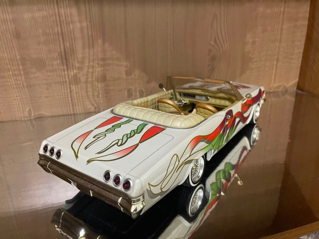 HOT WHEELS 1/18 1965 シボレー インパラ ローライダー