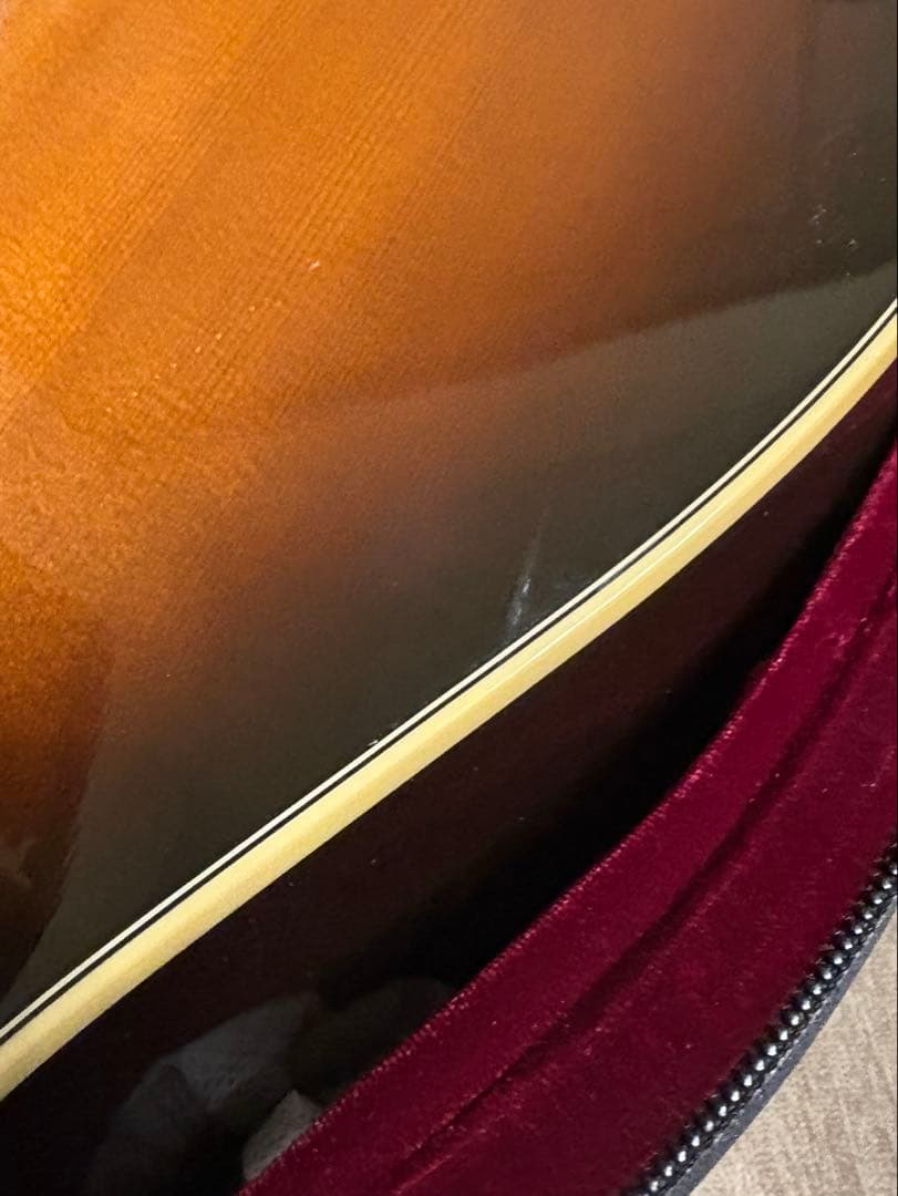 Gibson J-45スタンダード+ セミハードケース付