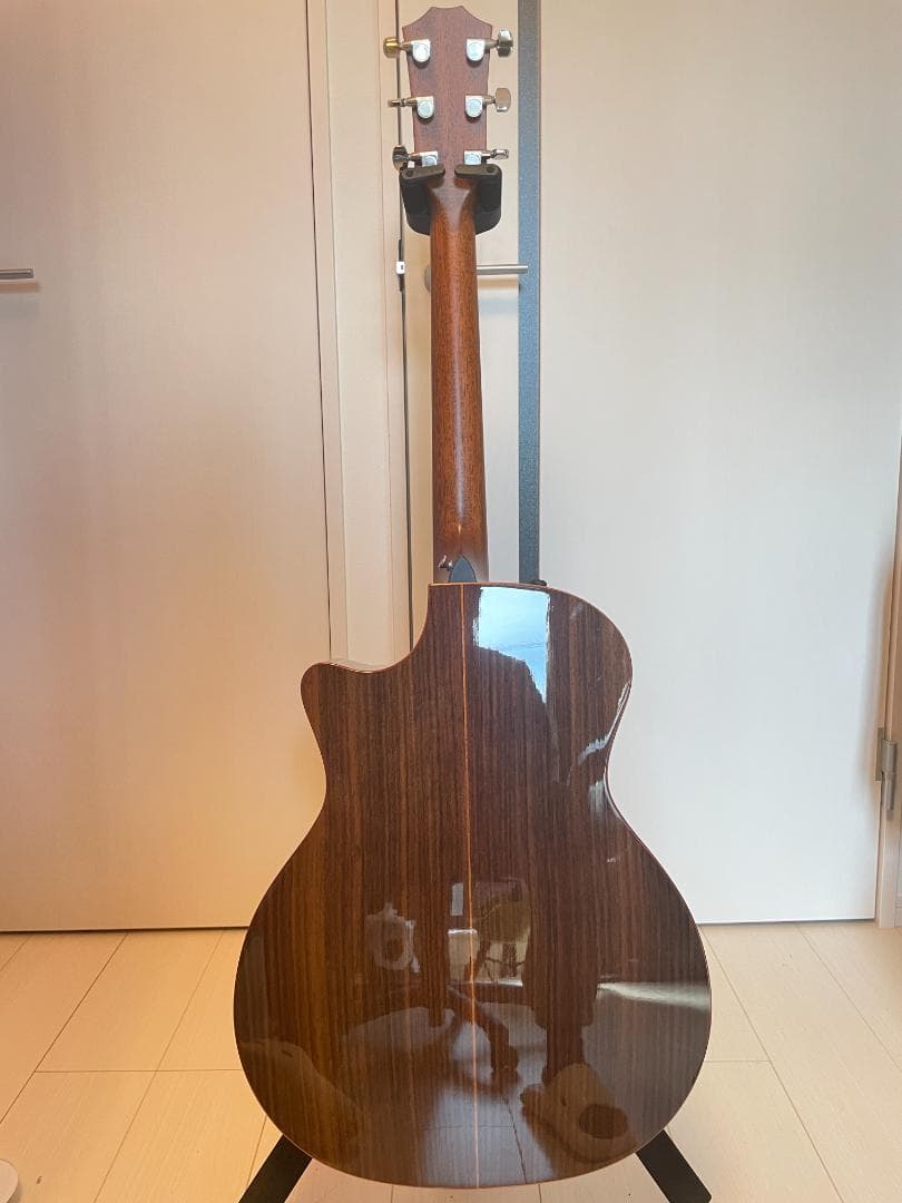 【美品】Taylor 714ce V-Class おまけ付き