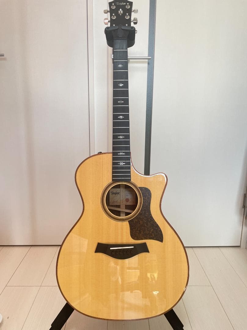 【美品】Taylor 714ce V-Class おまけ付き