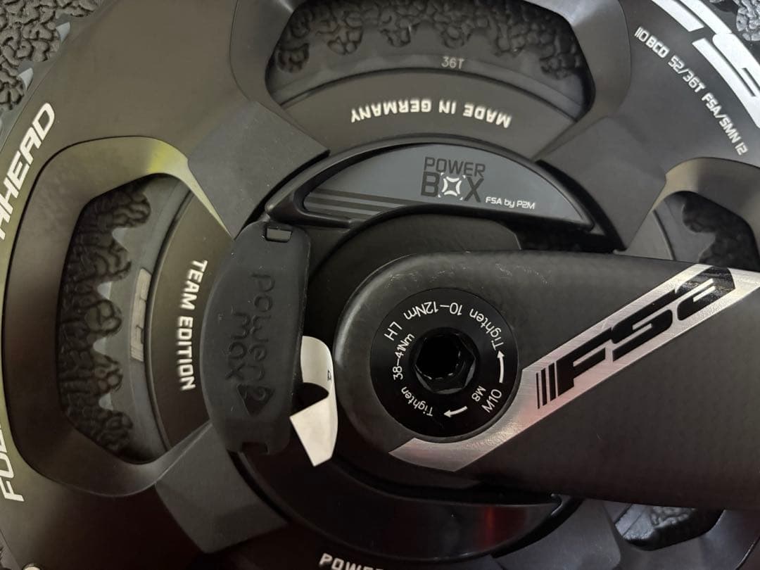 プロ仕様FSA パワーメーター　カーボンクランクPOWERBOX