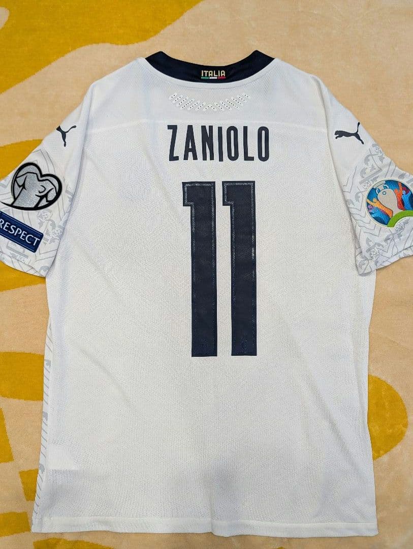 EURO2020予選 選手支給用シャツ ザニオーロ ルネサンスモデル