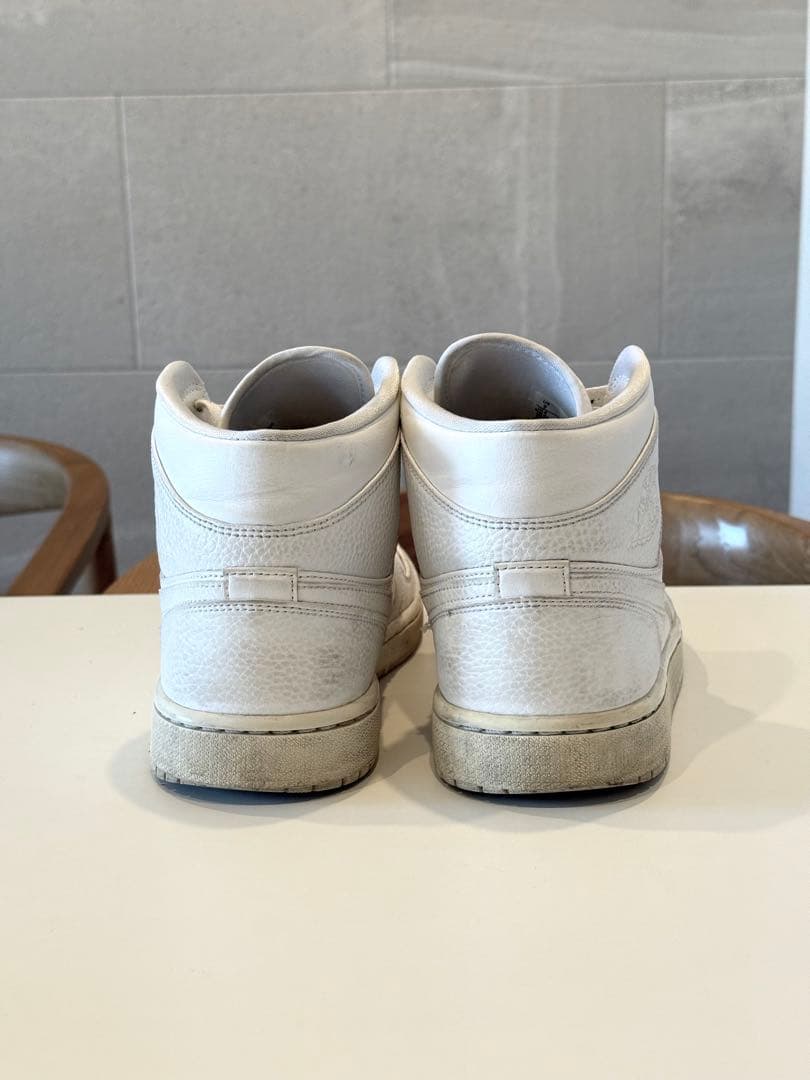 Nike Air Jordan 1 ホワイト MID