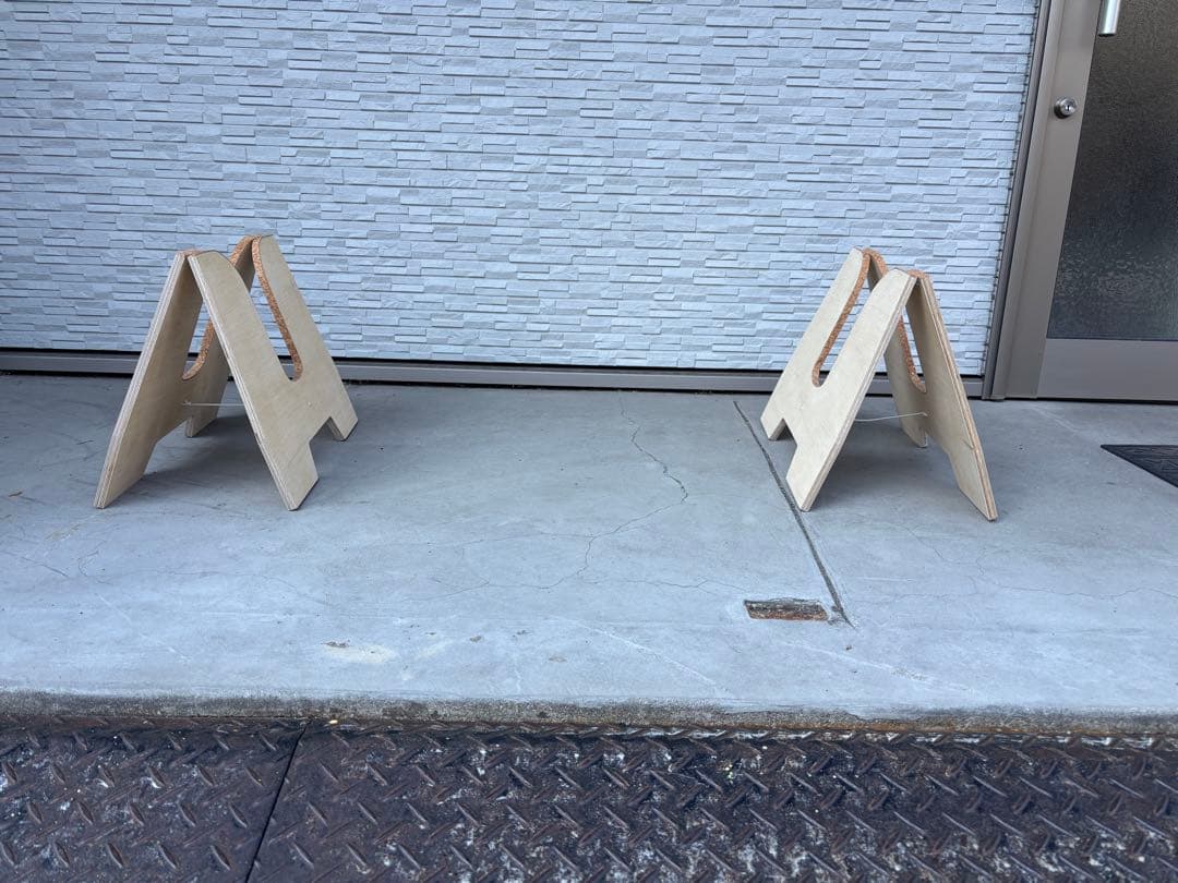 サーフィン・ボディボード BREAD surfboard stand.