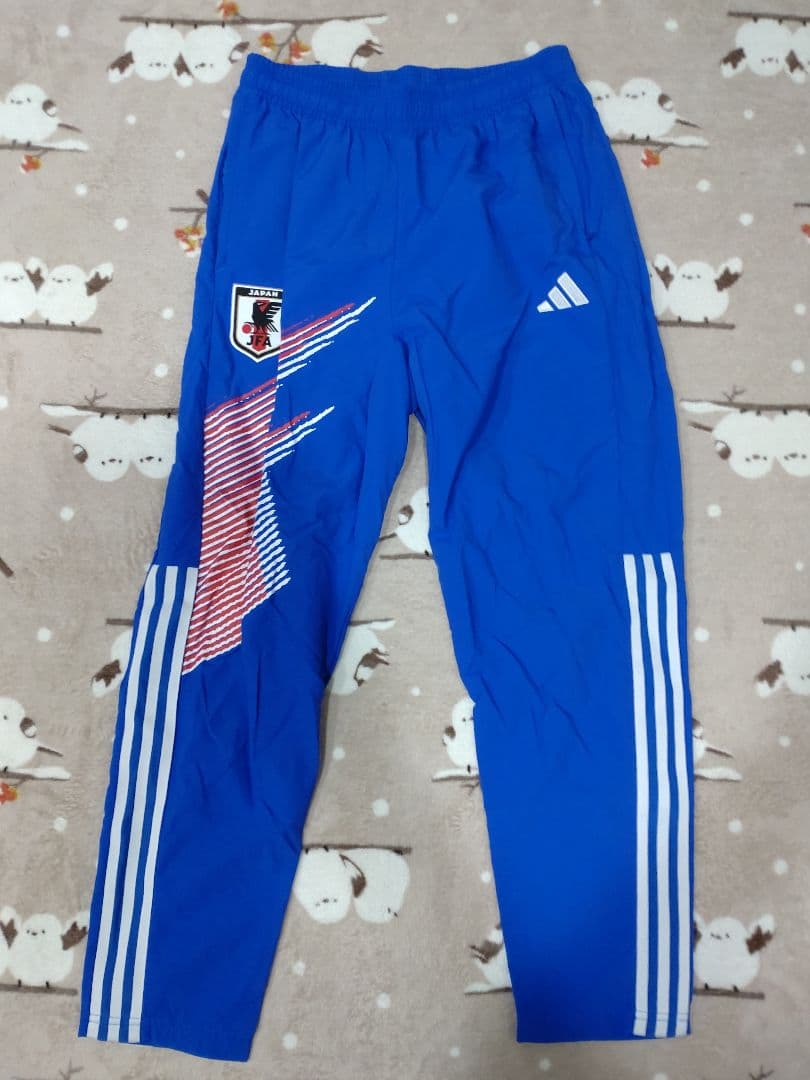 【8】adidas 日本サッカー ピステ ウィンドブレーカー