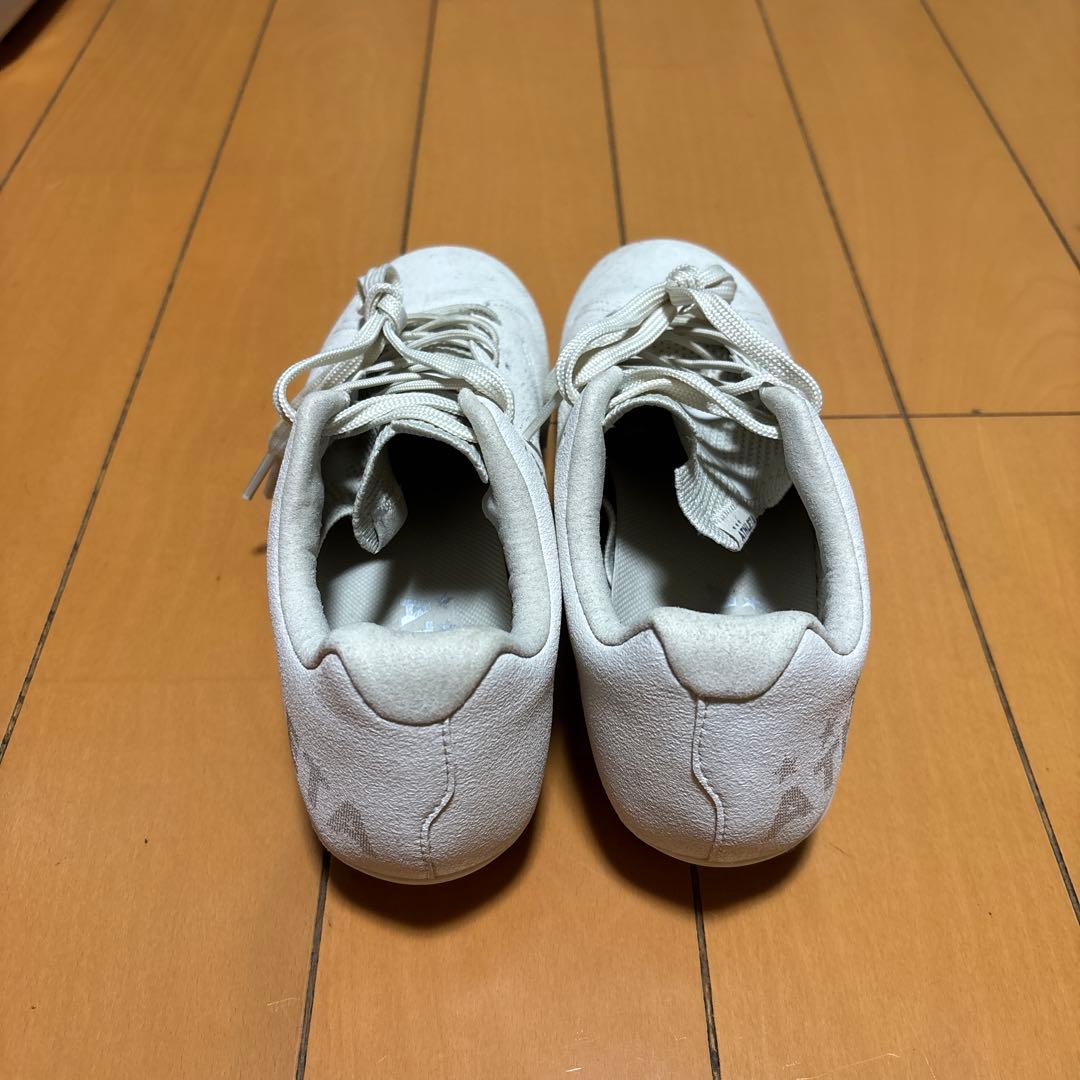 ATHLETAサッカーシューズ