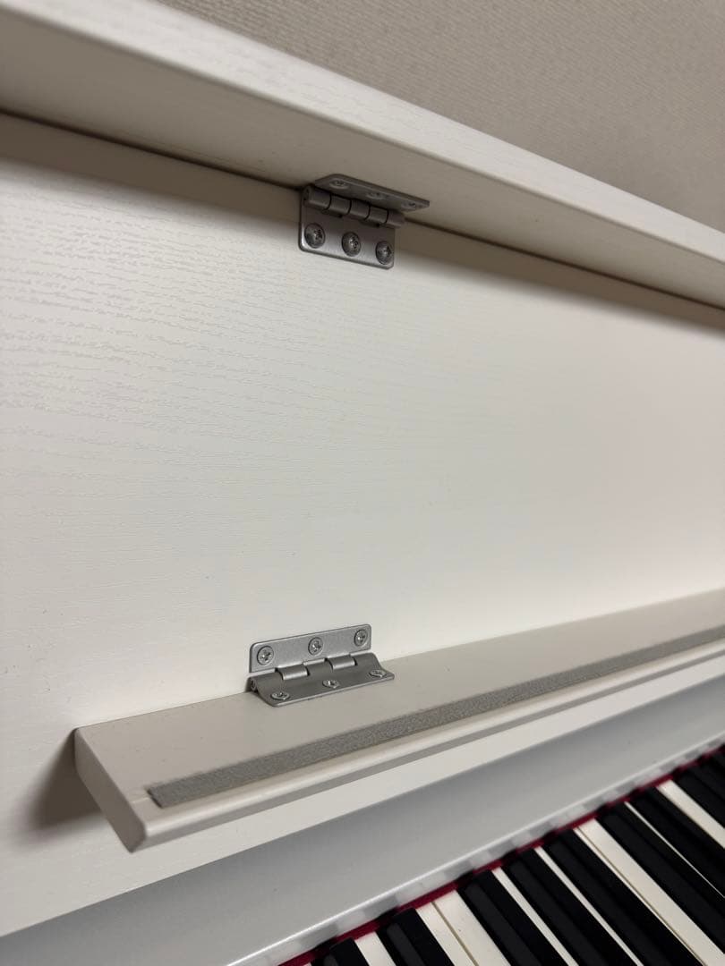 YAMAHA 電子ピアノ ARIUS（アリウス）　ホワイト