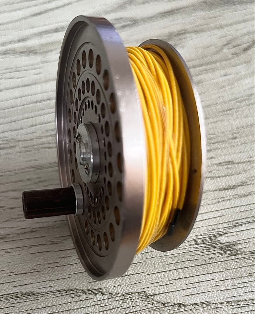 【最終価格】UFMウエダ フライリール カンタータ CANTATA 2200