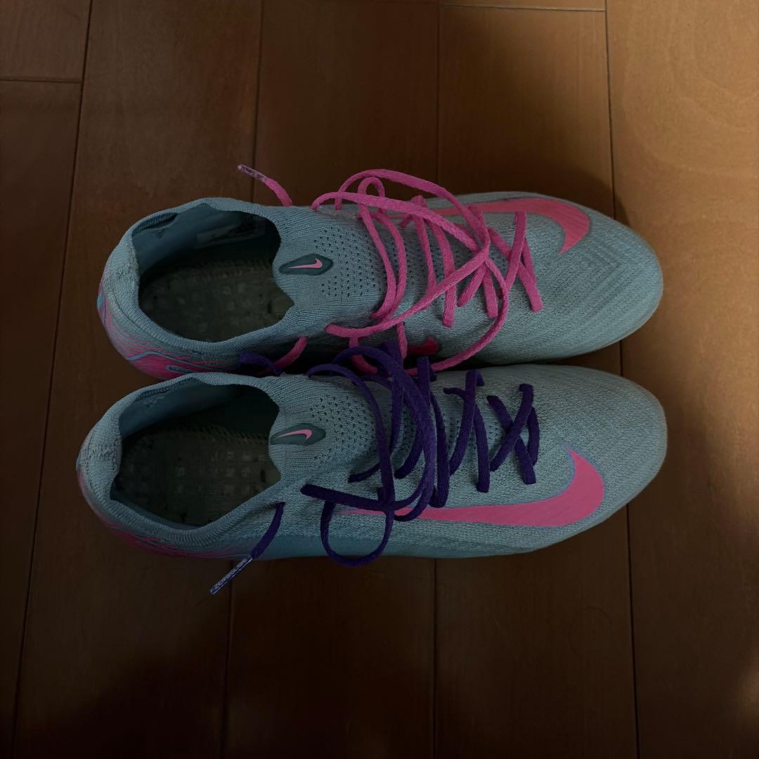 Nike サッカーシューズ グレー/ピンク/紫