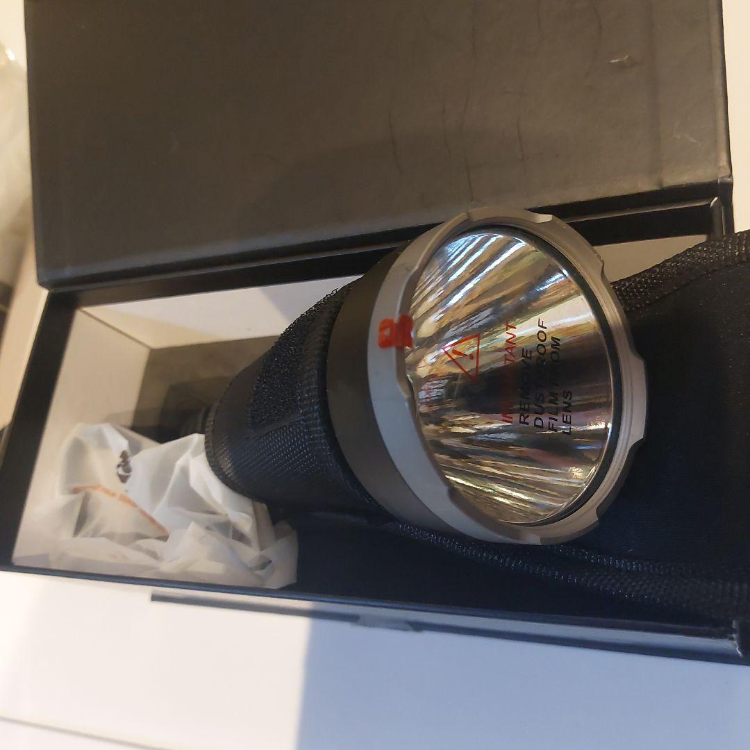 最安値　ACEBEAM T27 強力スルーライト 1180メートル　6000Ｋ