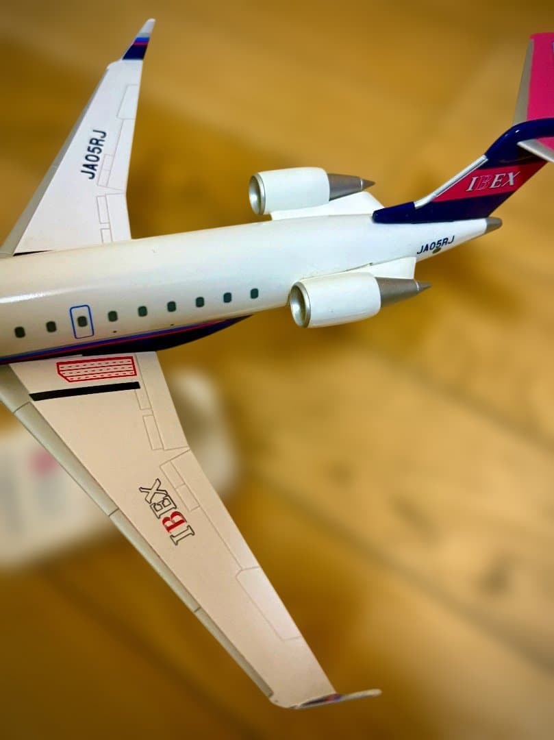 極美品 1/100 IBEX CRJ700 JA05RJ 箱付 クロスウイング製