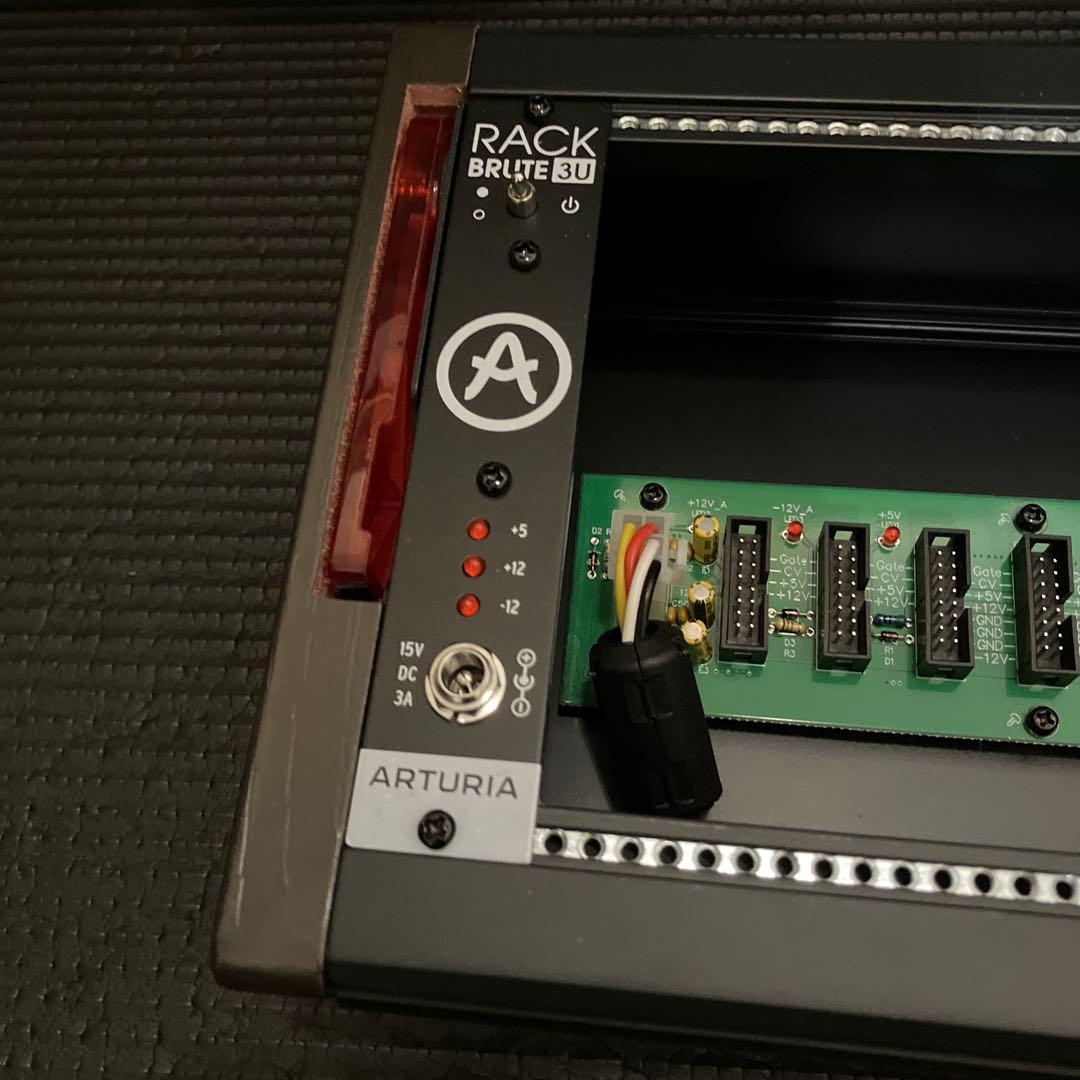ARTURIA RackBrute 3U モジュラーシンセ ケース ユーロラック