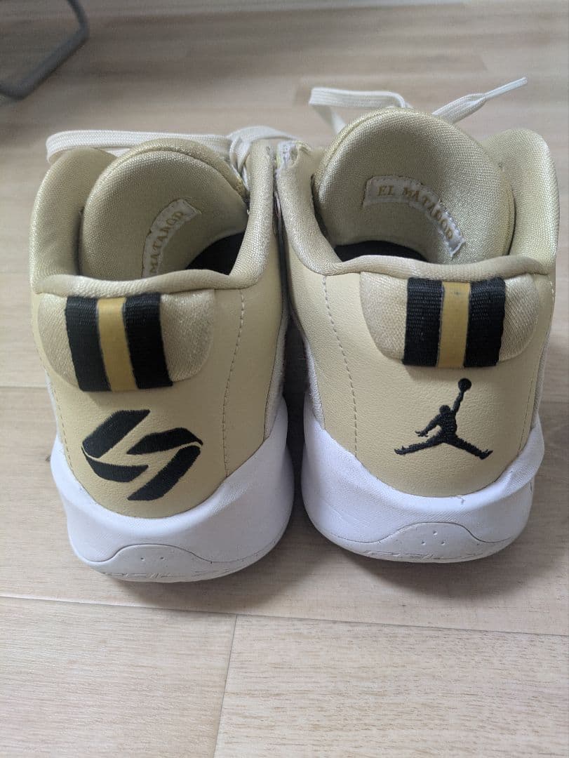 ナイキ ジョーダン LUKA 3 FZ2467-100 Jordan バスケット