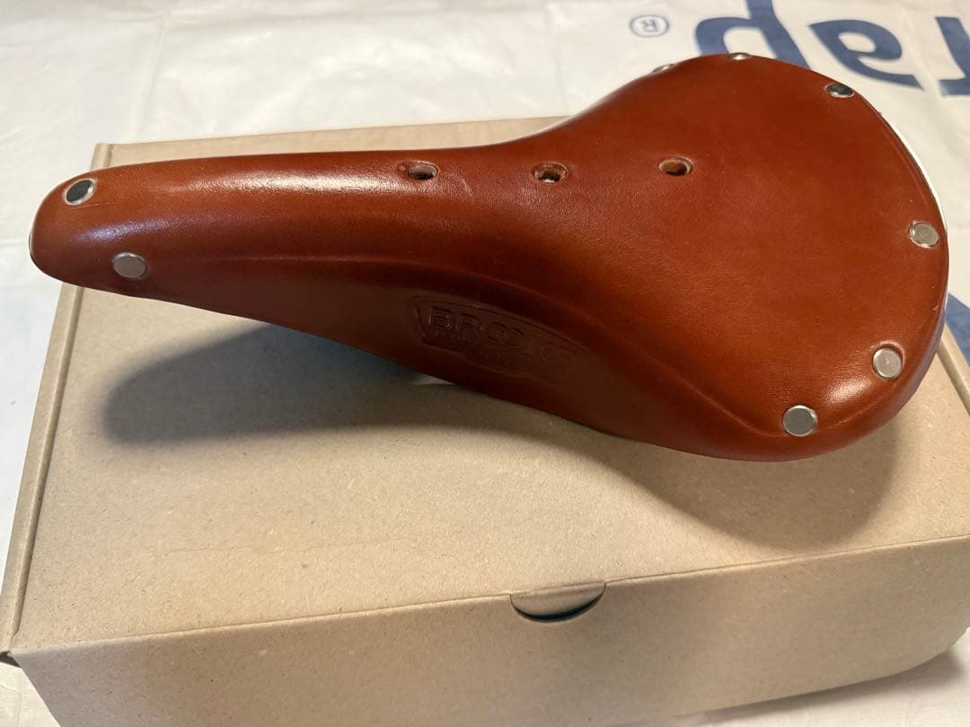 BROOKS レザーサドル　B17 HONEY