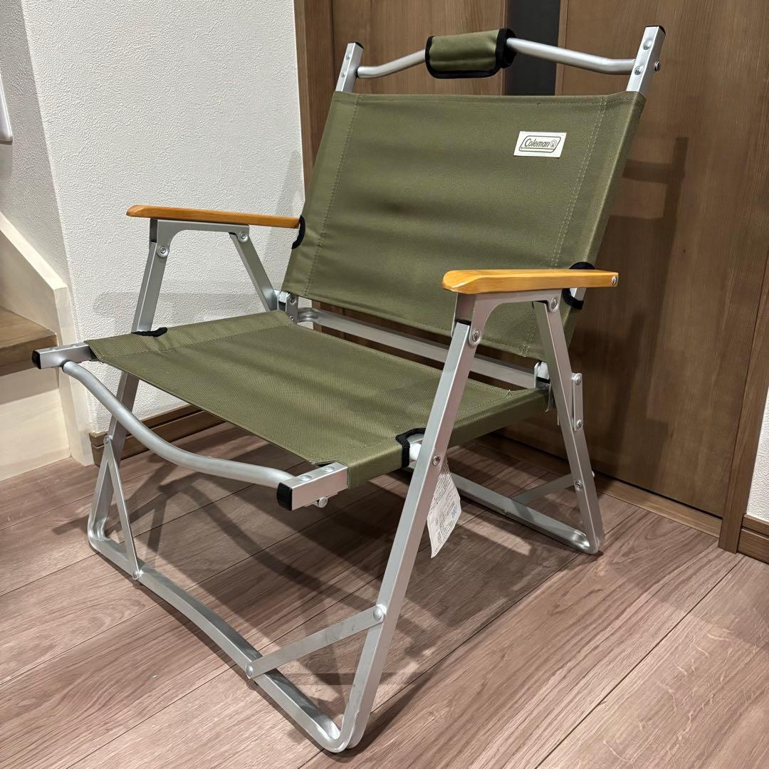 美品✨　Coleman コンパクトフォールディングチェア　レッド&オリーブ　2脚