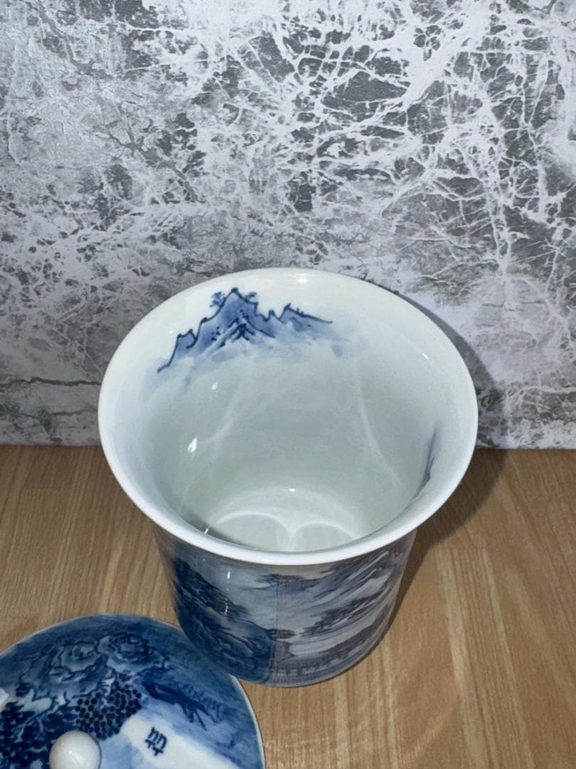 有田焼 青い風景画の湯呑み