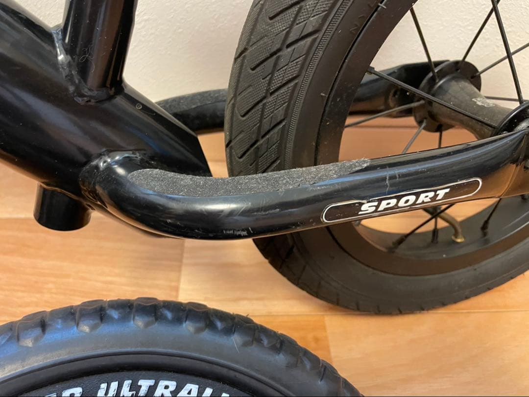 ※値下げしました ◾️ストライダー 12㌅　※横滑りし難い替えゴムタイヤ付き