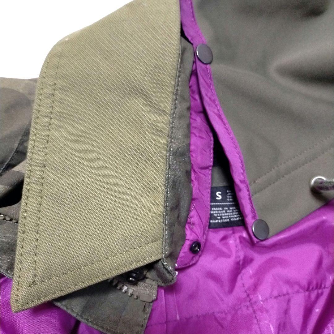 美品★BURTON★スノボウェア上下セット Sサイズ 迷彩柄