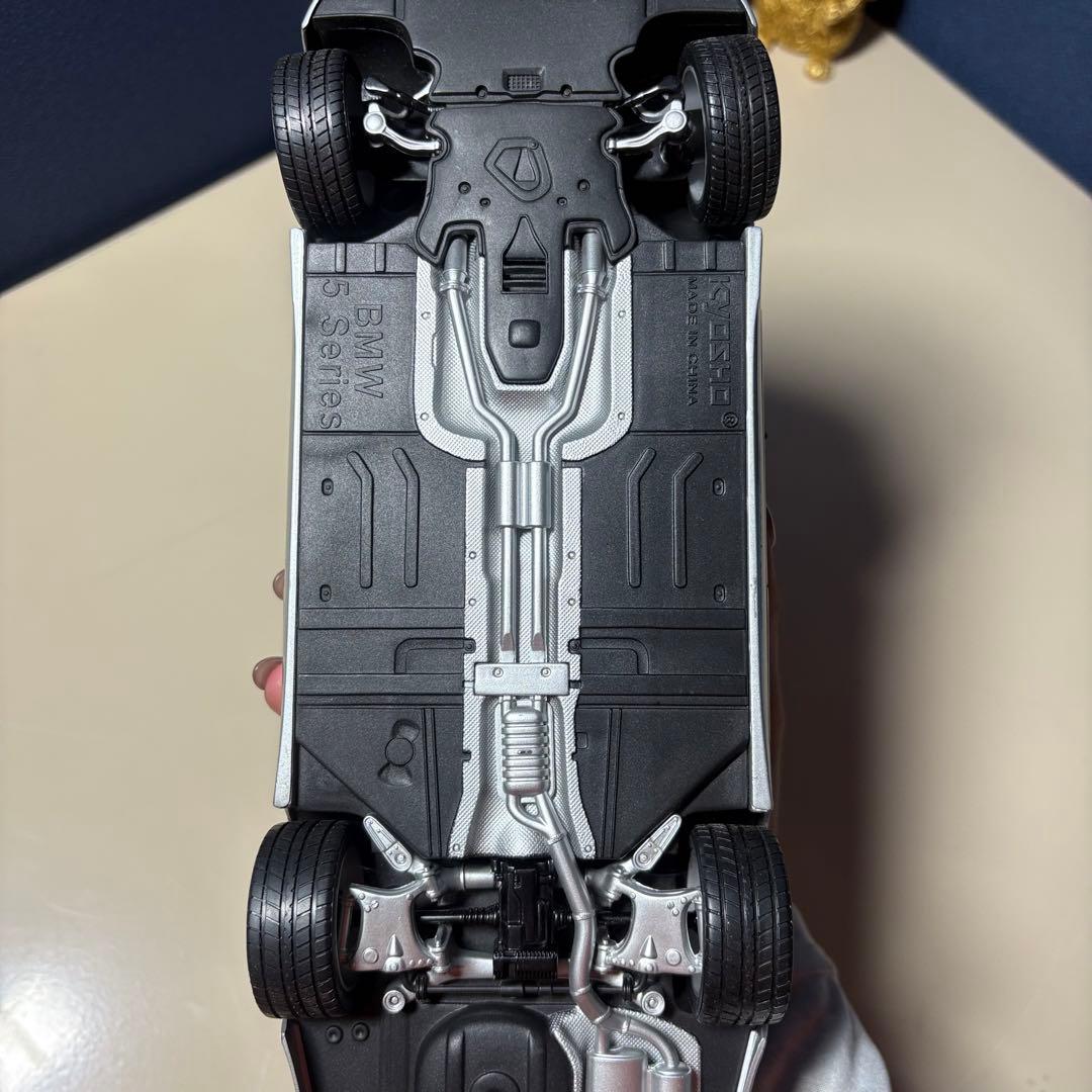  5シリーズ 京商 KYOSHO 1/18 モデルカー