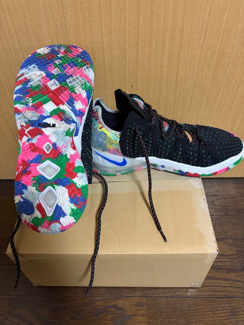 Nike LeBron 18 27.5cmマルチカラー極美品