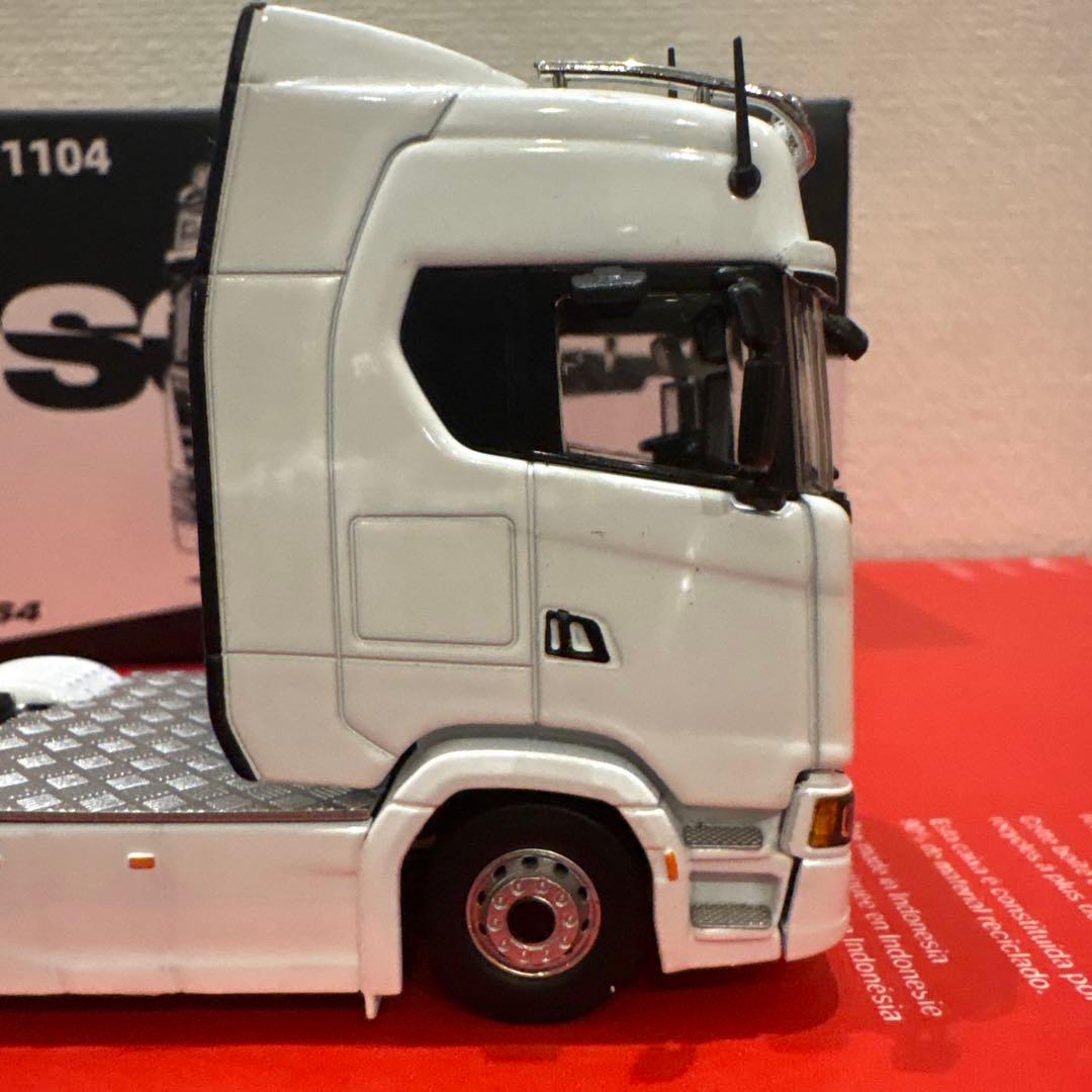 合金スカニア 770S ミニカー 1/64 （2デフ　ダブル引きタイプ）白