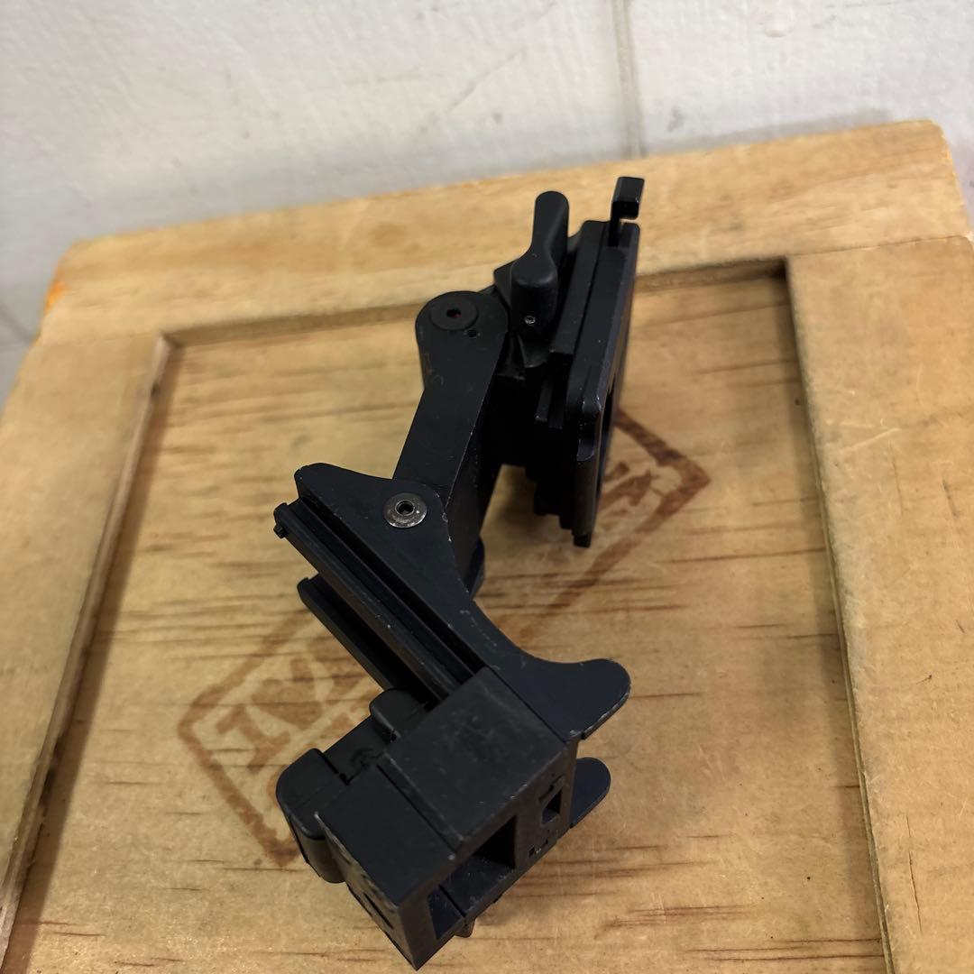 極美品　米軍　実物　Norotos RHINOⅡ ナイトビジョンマウント　⑫