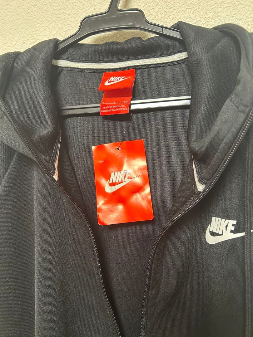Nike ジャージジャケットとトラックパンツセット　Sサイズ　新品