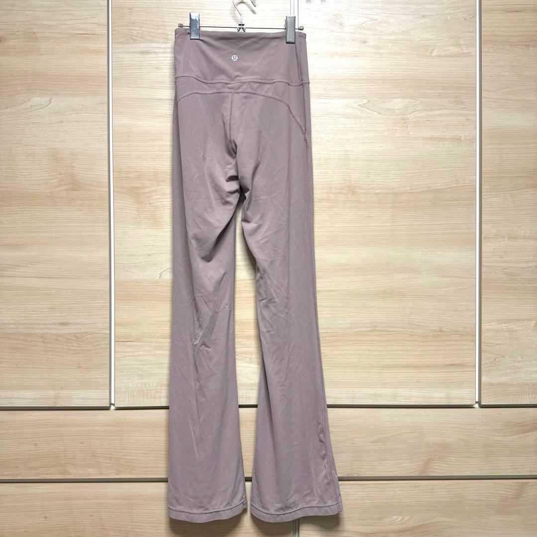 ルルレモン　フレアパンツ　Sサイズ